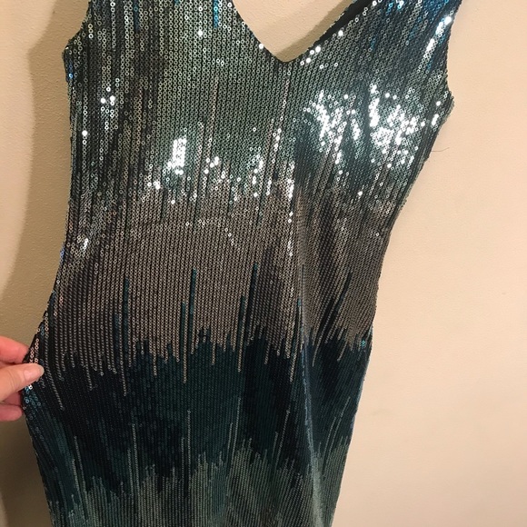 Lily Rose Sequin SleevelessParty Dress - Picture 3 of 5